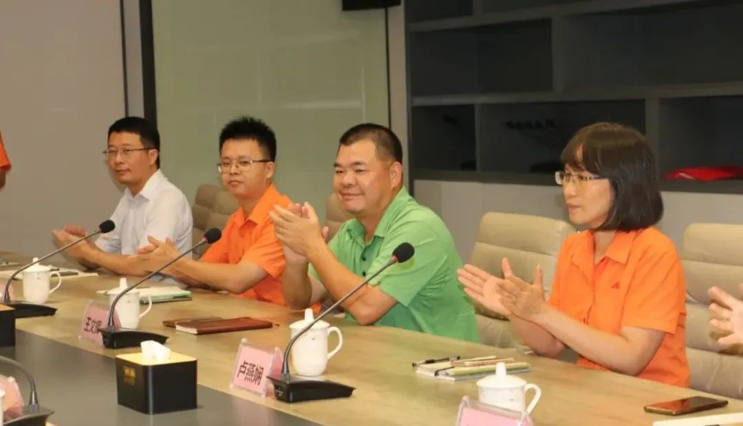 社会公益 | 爱心助学 激励优异—“金海奖学金”在梧州学院正式设立！_广东金海唬；Ｑだ眉庞邢薰 - 不锈钢 - 商业 - 物流