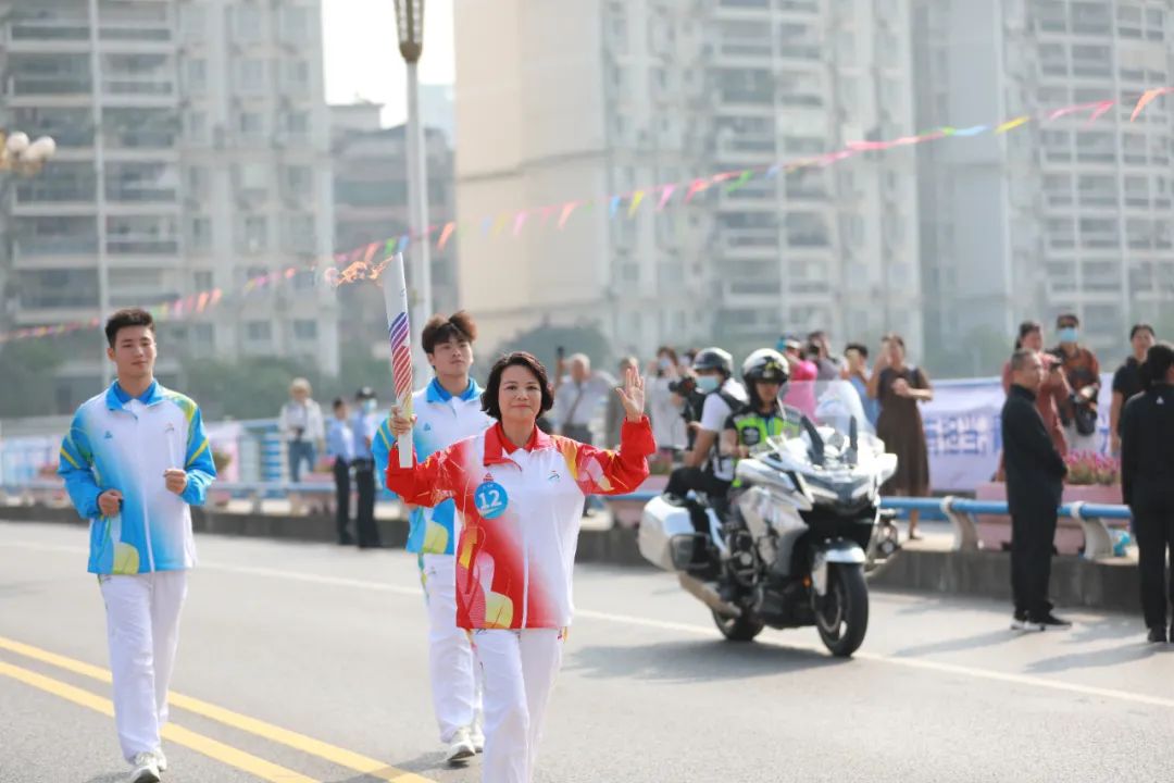 金海最前线 | 金海不锈钢董事长李娟女士荣选为第一届天下学生（青年）运动会梧州站火炬手_广东金；；；；Ｑだ眉庞邢薰 - 不锈钢 - 商业 - 物流