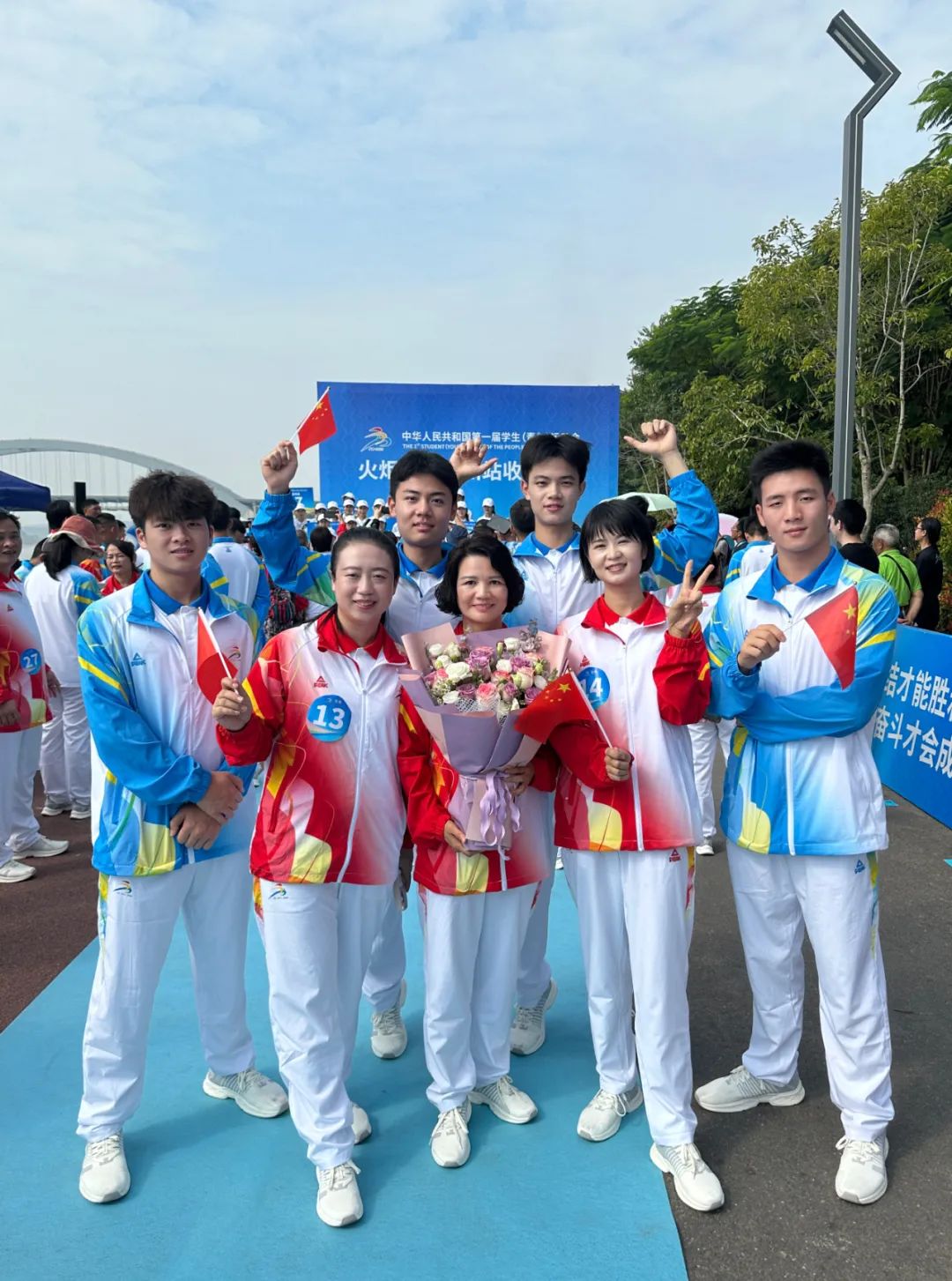 金海最前线 | 金海不锈钢董事长李娟女士荣选为第一届天下学生（青年）运动会梧州站火炬手_广东金；；；；Ｑだ眉庞邢薰 - 不锈钢 - 商业 - 物流