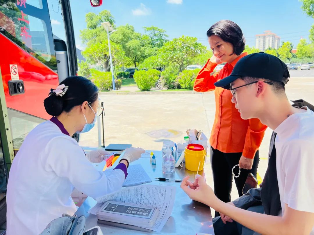 社会公益 | 以青春之名 赴热血之约--金海不锈钢无偿献血活动_广东金海；；Ｑだ眉庞邢薰 - 不锈钢 - 商业 - 物流